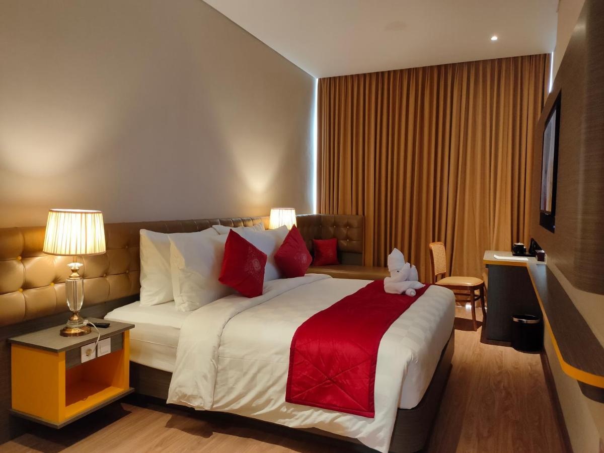 Ramada By Wyndham Yogyakarta Hotel Sleman  Exterior foto