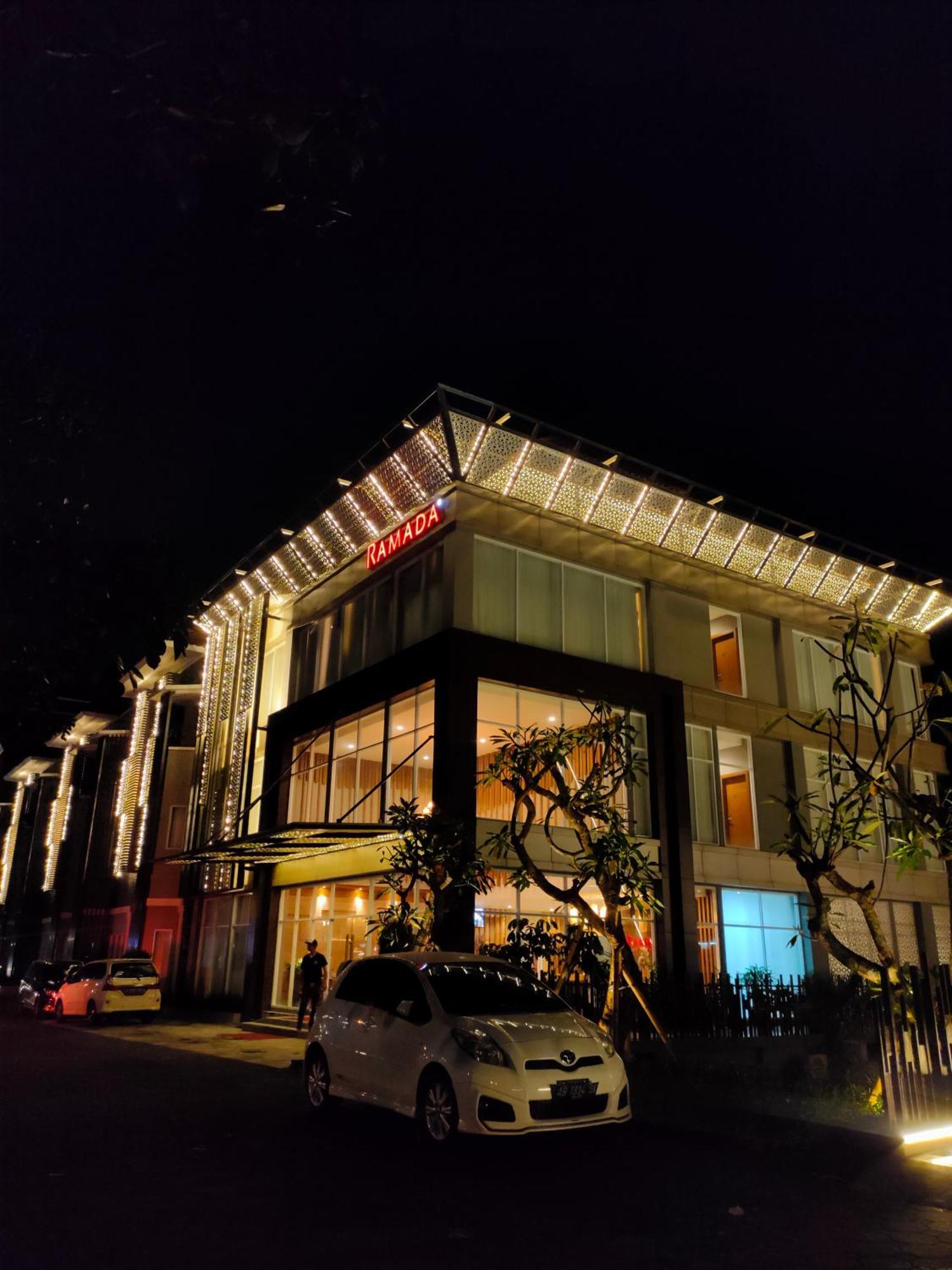 Ramada By Wyndham Yogyakarta Hotel Sleman  Exterior foto